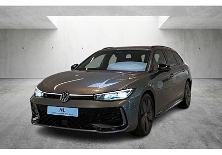 VW Passat Volkswagen Variant R-Line 2.0 TDI 150 PS DSG HuD AHK DCC IQ.LIGHT