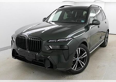 BMW X7 xDrive40i M-Sport Pro HUD, AHK, SkyLounge, ExecutiveDrivePro, DrivAssProf, ParkAssProf, H/K, 4xSHZ,