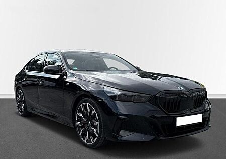 BMW 520 i M Sport Pro*21"*PANO*Shadow*Iconic*360°*B&W