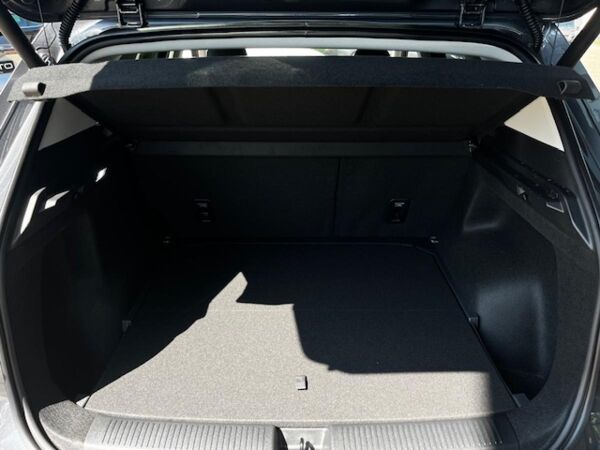 MG S5 EV LUXURY LONG RANGE MY25 #SENSANTONELL bild 3