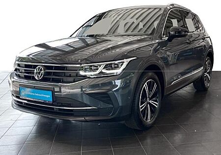 VW Tiguan Volkswagen 1.5 TSI DSG Move Park Assist AppConnect