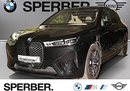 BMW iX xDrive50, "M Sport", B&W, DrivAssProf, ParkAssProf., HuD., SoftClose, HuD, uvm.
