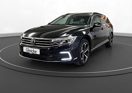 VW Passat Volkswagen Variant GTE AHK Matrix LM 18" Navi RFK ACC