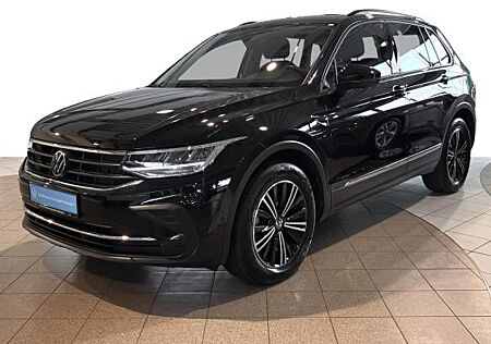 VW Tiguan Volkswagen 1.5 TSI DSG Life Parklenkassistent Navi