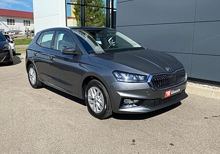 Skoda Fabia 1.0 TSI Selection Kamera Tempomat PDC SHZg