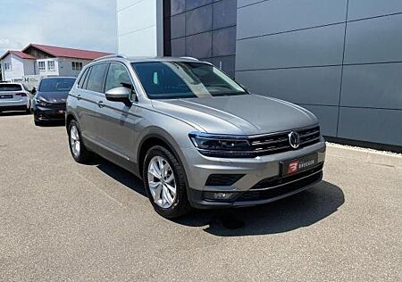 VW Tiguan Volkswagen 2.0 TDI DSG HIGHLINE NAVI LED SHZg. AHK
