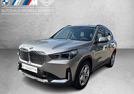 BMW iX1 eDrive20 DAB LED RFK Komfortzg. Klimaaut.