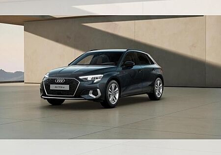 Audi A3 Sportback Advanced 40 TFSIe, Kamera, LED, 8-Fach bereift