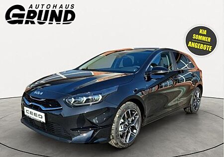Kia Cee'd Ceed 1.5T DCT7 ULTIMATE | STYLE | SOUND |