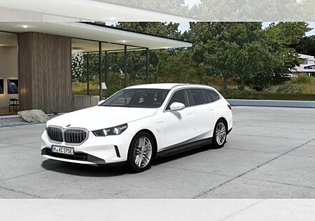 BMW 550 e xDrive Touring