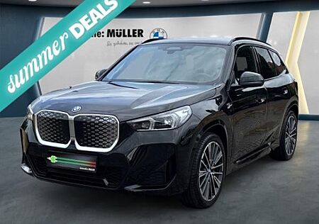 BMW iX1 xDrive30 M Sport AHK Memorysitze HUD Navi Digitales Cockpit