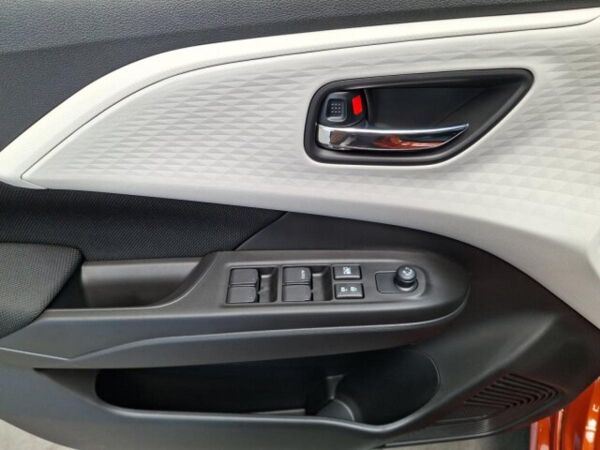 Suzuki Swift Club bild 6
