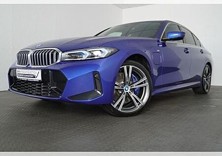 BMW 330 e xDrive Limo M Sport AHK,LED-SW,HUD,NAVI,EL. SITZE,19 ZOLL,LENKRADHEIZUNG