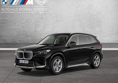 BMW iX1 xDrive30 xLine DAB LED RFK Komfortzg. Shz