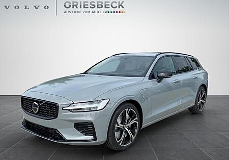 Volvo V60 T8 Ultra Dark Premium Paket AHK Bowers