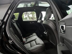 Volvo XC60 T6 Recharge Plus Black Edition *Lageraktion* bild 4