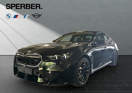 BMW M5 Limo.Driv.Ass.Prof,Comf. Pkt.,AHK,M Carbon Ext. Pkt.,uvm.