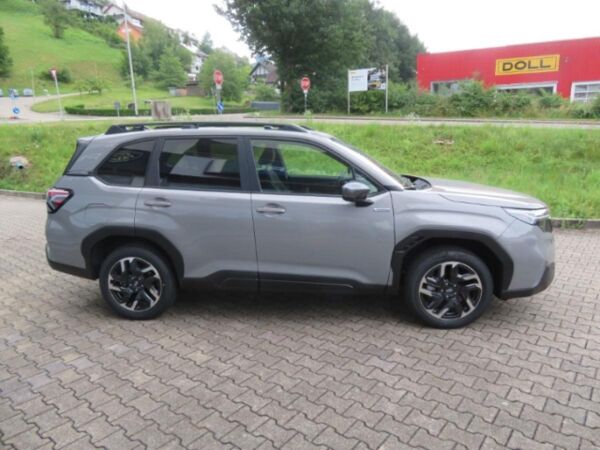Subaru Forester 2.0ie Lineartronic Exclusive Panorama Navi Dyn. Kurvenlicht e-Sitze SD SHZ bild 4
