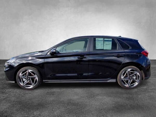 Hyundai i30 1.5 T-GDI 48V N Line NAVI|KAMERA|PDC|SHZ bild 2