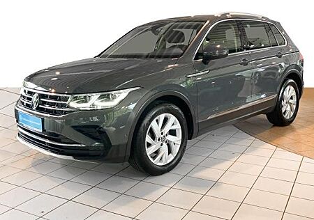 VW Tiguan Volkswagen 2.0 TDI DSG Elegance Panoramadach Park Assist