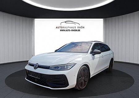VW Passat Volkswagen R-Line Signature*Sitzklima*AHK*Pano*HuD*Harman Kardon
