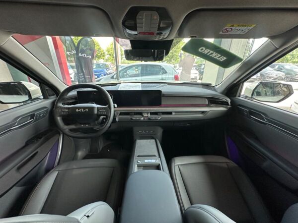 Kia EV9 76,1-kWh-Batterie *V2L*7Sitze*Navi*DigitalKey bild 6