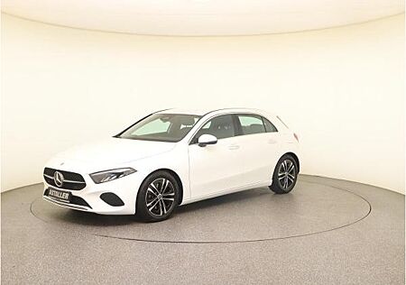 Mercedes-Benz A 220 4M MBUX/LED/RFK/KEYLESSGO/WINTERPAKET