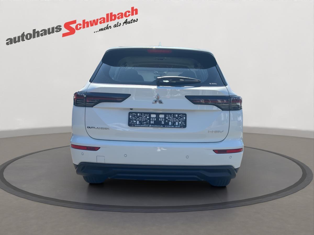 Mitsubishi Outlander 2.4 BASIS PHEV ***PRIVATAKTION*** bild 5