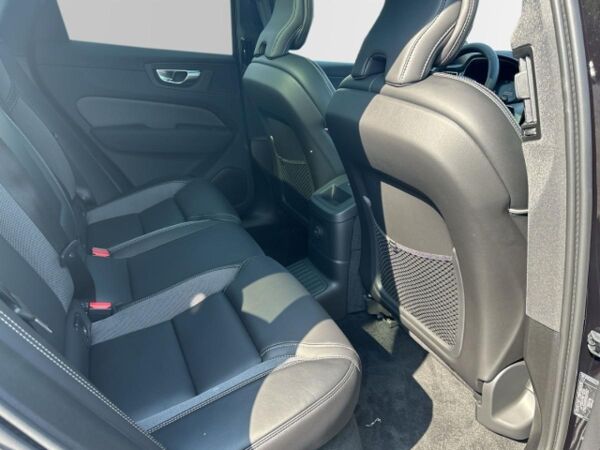 Volvo XC60 Recharge T6 AWD Ultra Black Edition 21'' ACC 360 Kamera HUD DAB Harman LED *Vorführwagen Sonderaktio bild 5