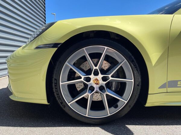 Porsche 992 Carrera T · 394 PS 🚀· cartagenagelbmetallic · sofort verfügbar bild 6