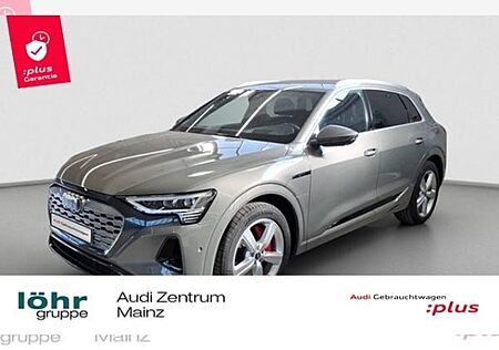 Audi Q8 e-tron 55 quattro advanced *HUD*