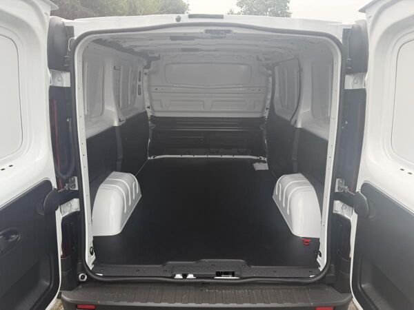 Renault Trafic Business 😎 L1H1 2,8t Blue dCi130 bild 6