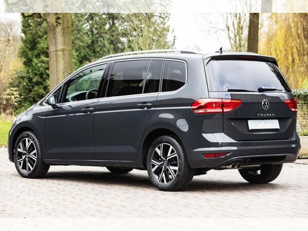 Volkswagen Touran Highline 2.0 TDI DSG • 7SITZER • MASSAGE• LED • SOFORT bild 4