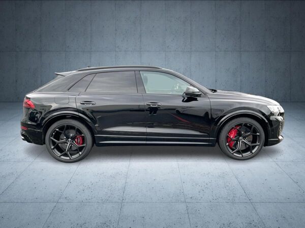 Audi RS Q8 SUV performance tiptr. Vmax 305 PANO HUD 23 bild 7