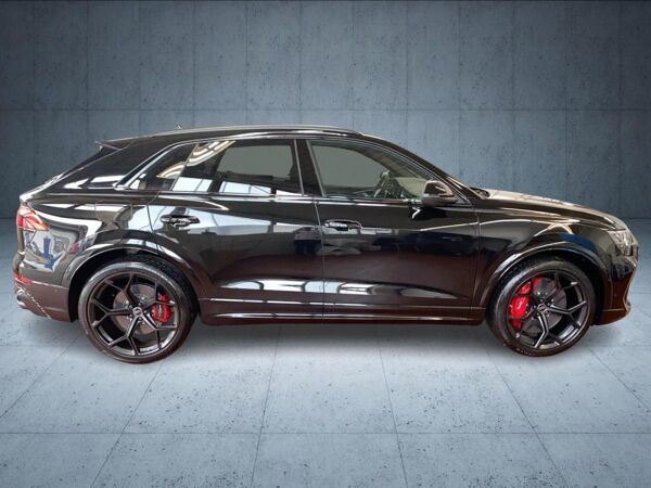 Audi RS Q8 SUV performance tiptr. Vmax305 Laser PANO bild 7