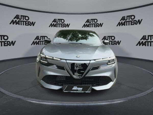 Alfa Romeo Junior 1.2 VGT Mild-Hybrid Intensa bild 2