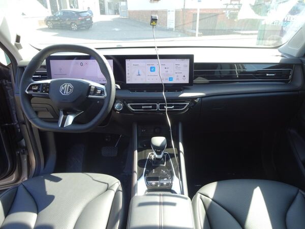 MG HS PHEV Luxury Gewerbe *Plug-in  Hybrid* MY25.5 bild 6