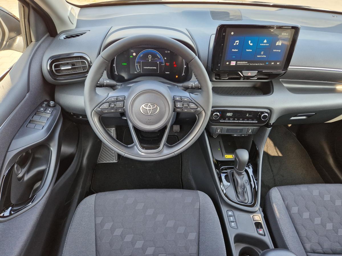 Toyota Yaris 1.5 Hybrid Teamplayer 🔥inkl. Comfort-Paket🔥 Bis zu 15 Jahre Garantie! 🔥 bild 6