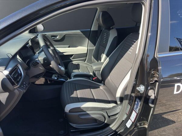 Kia Stonic 1.0 T-GDI 100 48V Spirit DCT7 bild 5
