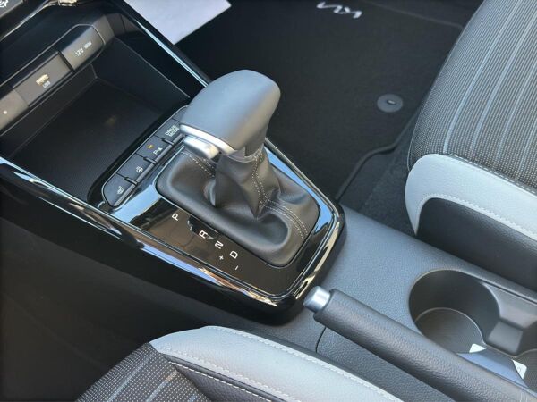 Kia Stonic 1.0 T-GDI 100 48V Spirit DCT7 bild 7