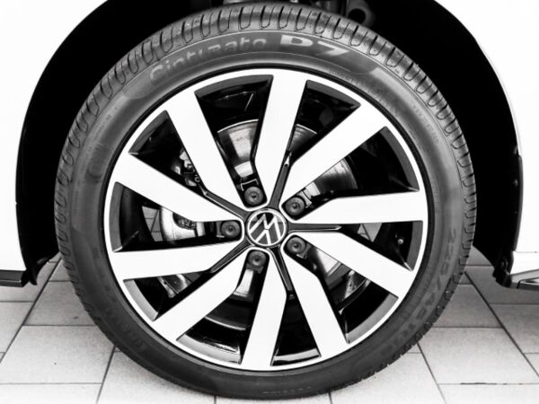 Volkswagen Touran 1.5 TSI DSG Highline R-Line 7-Sitzer Navi Kamera bild 3