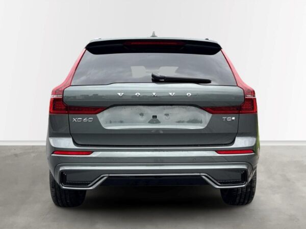 Volvo XC60 Ultra Dark, T8 AWD Plug-In Hybrid *sofort verfügbar!* bild 4
