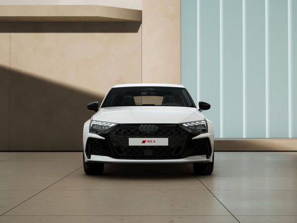 Audi RS3 Sportback *BESTELLAKTION*EROBERUNGSAKTION bild 2