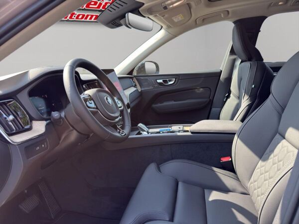 Volvo XC60 T6 AWD Plus Dark+LagomPak+SOFORT bild 5