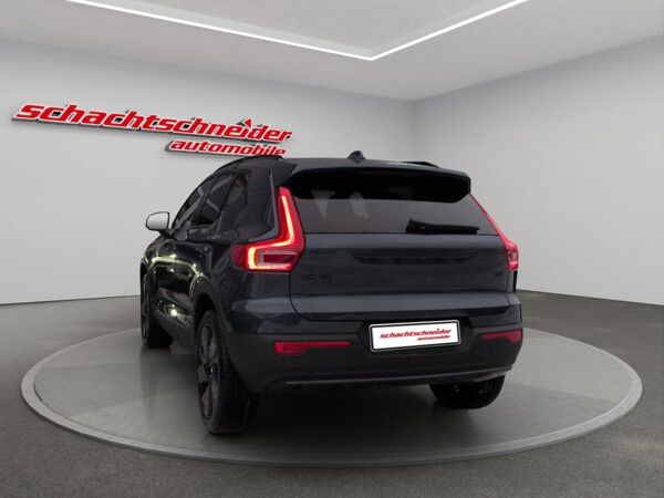 Volvo XC40 B3 B DKG Plus Black Edition+AHZV+Licht-Pak bild 2