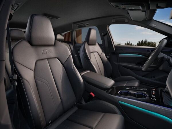 Audi A6 Avant e-hybrid quattro AHK Matrix Memory bild 6