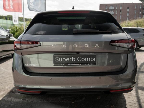 Skoda Superb Combi Selection 2.0 TDI DSG AHK Kam. LM bild 5
