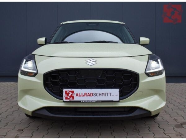 Suzuki Swift Comfort 1.2l M/T Dualjet Hybrid bild 3