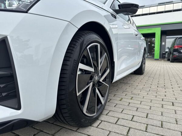 Skoda Octavia Cb. SPORTLINE 2.0TDI AHK+NAVI+ACC+MATRIX bild 5