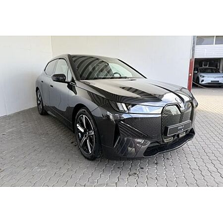 BMW iX leasen